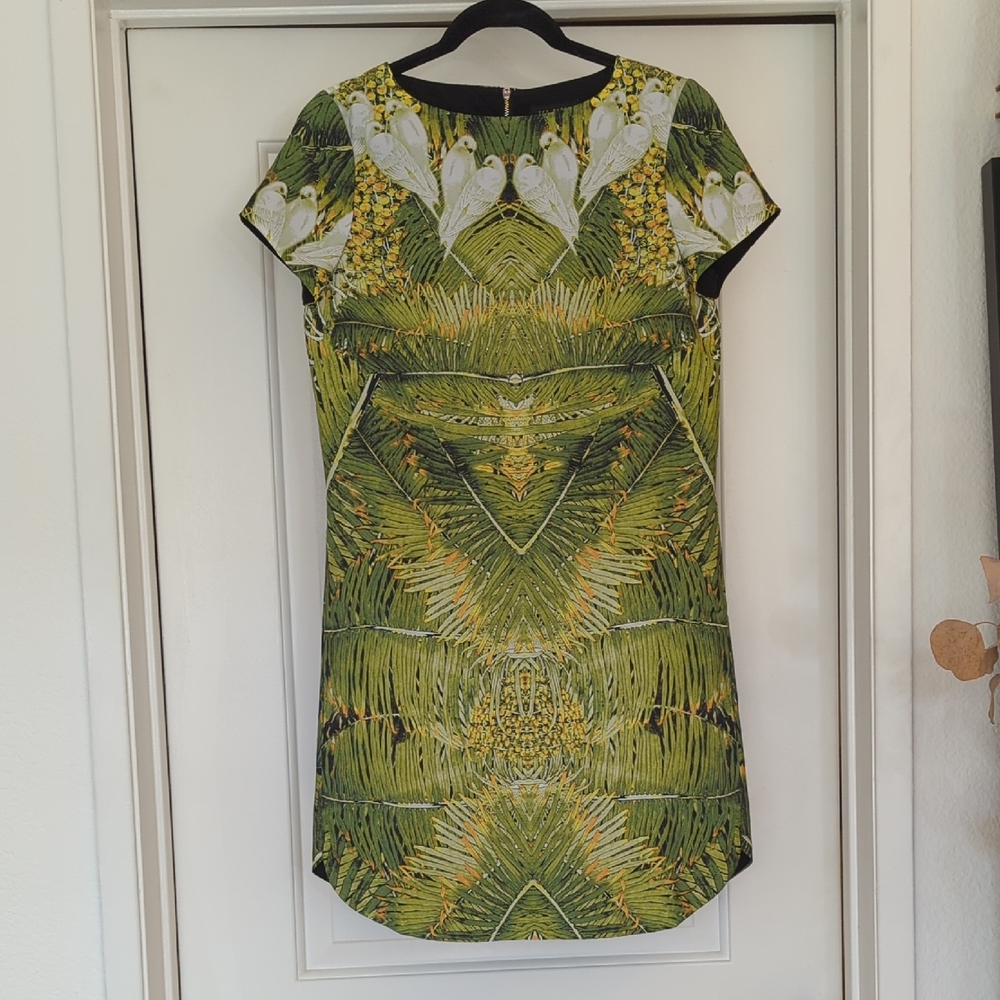 Like New Ted Baker Dondri Tropical Dove Printed Shift Short Dress - Picture 5 of 8